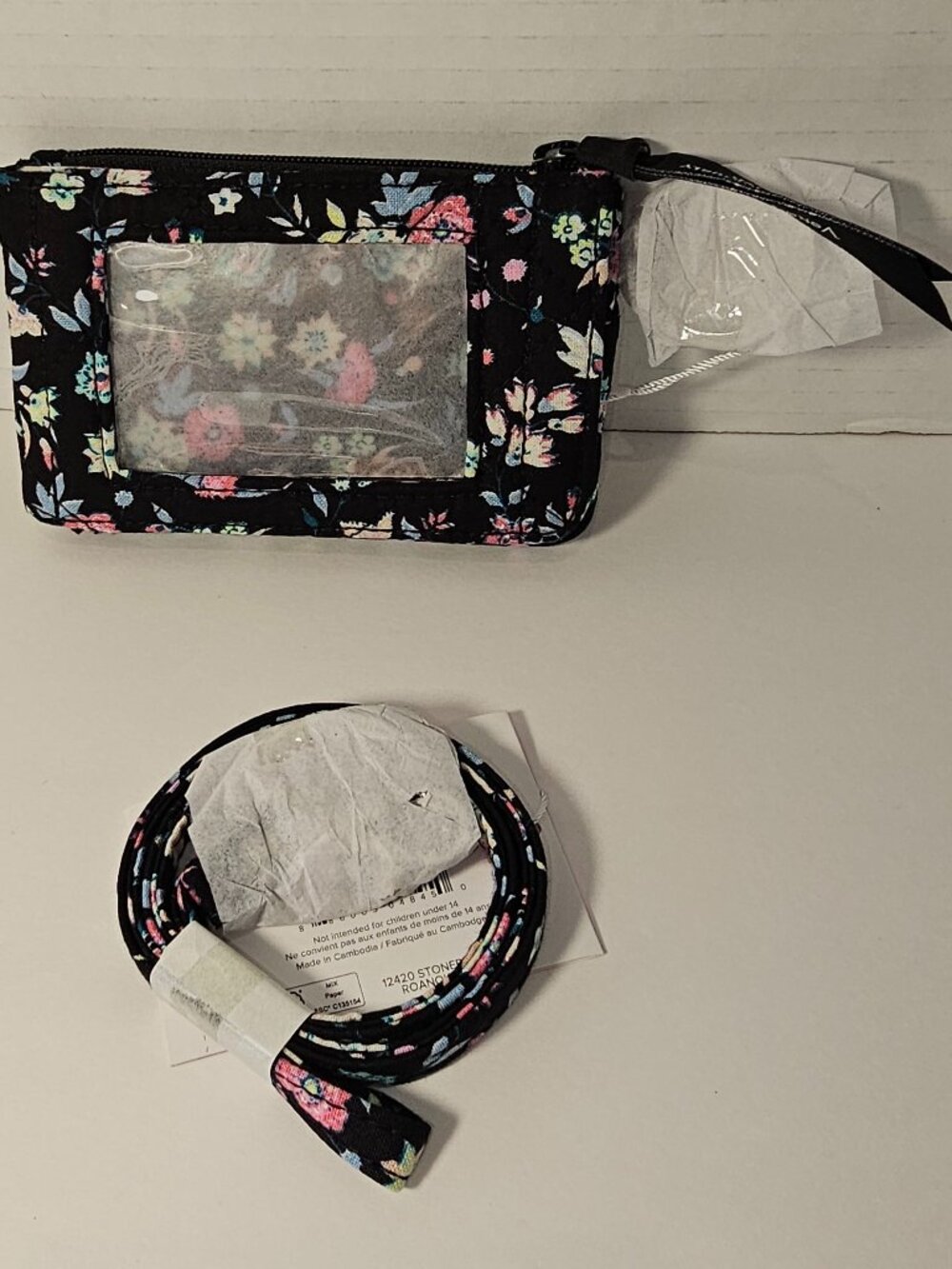 NWT Vera Bradley RFID Deluxe Zip ID Case Lanyard Botanical Ditsy Keychain Wallet